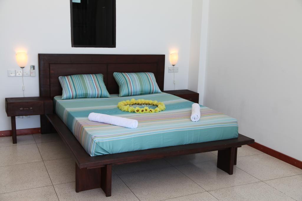 Aqua Marine Beach Resort Pasikuda Δωμάτιο φωτογραφία